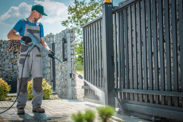 Best Pool Deck Cleaning  in Sa Conejo, CA